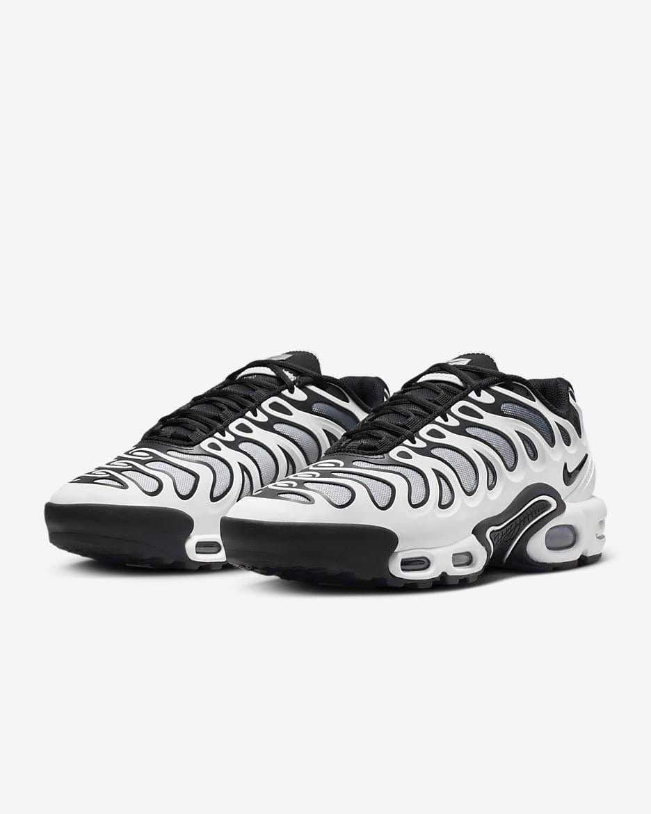 NIKE AIR MAX TN PLUS