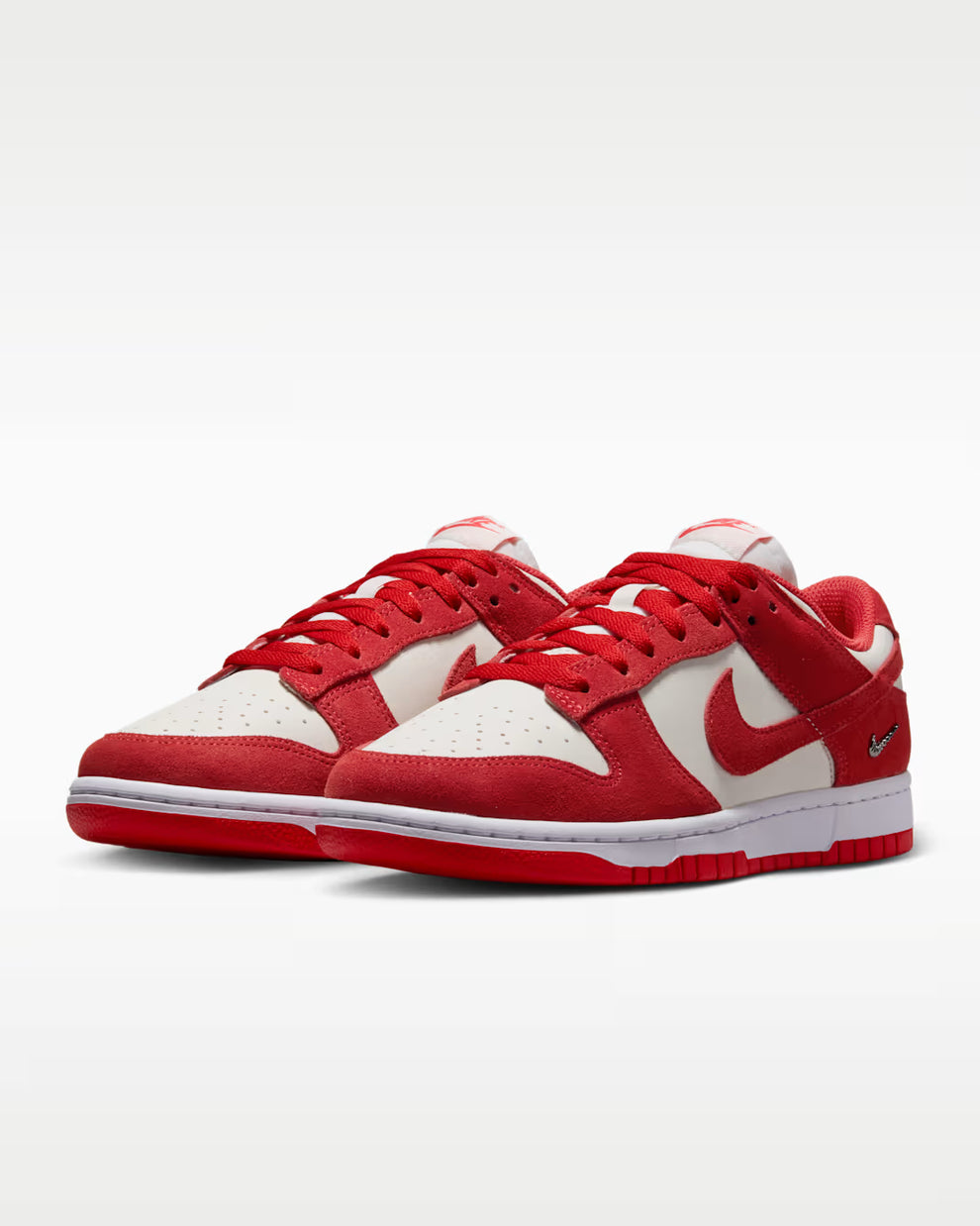 Nike Low Dunk suede red/whitr