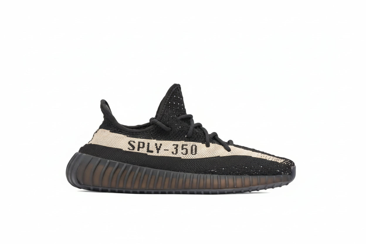ADIDAS YEEZY oreo