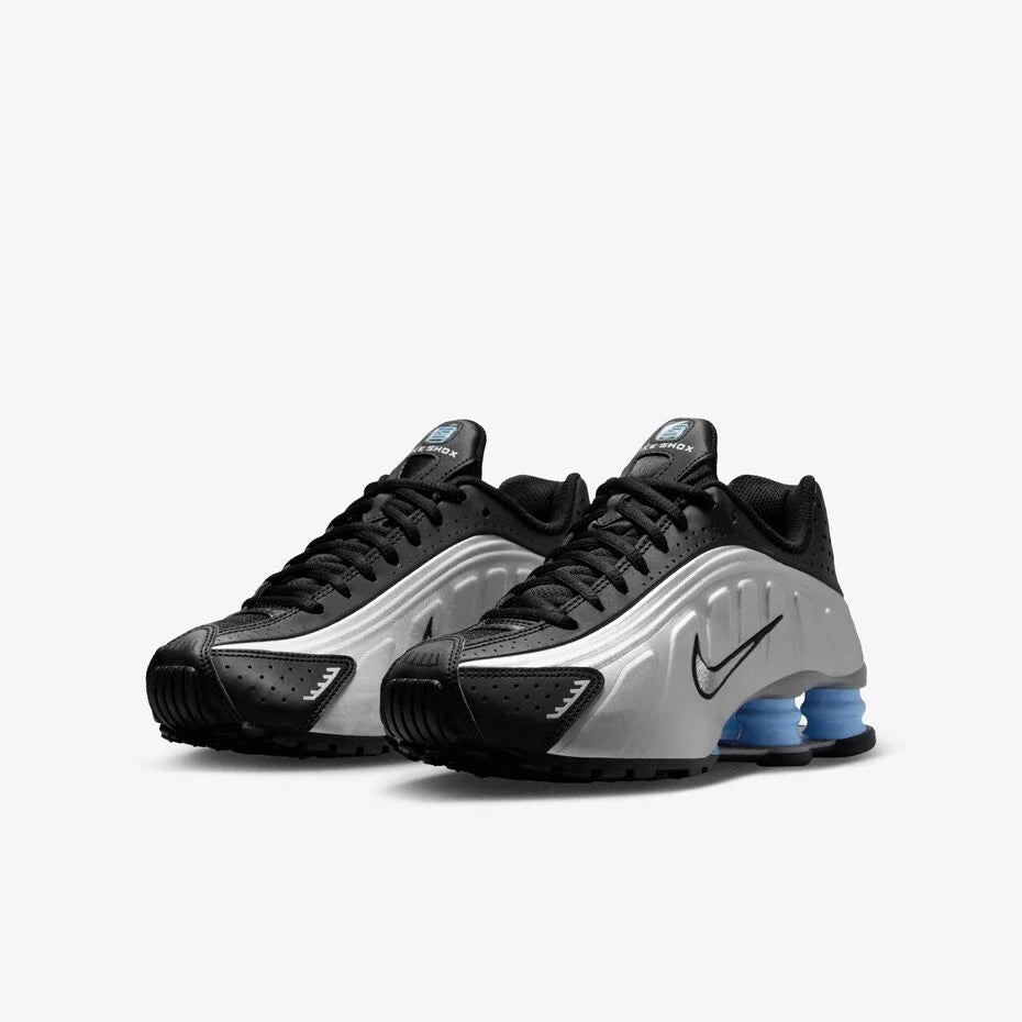 Nike Shox R4 blk_tongue