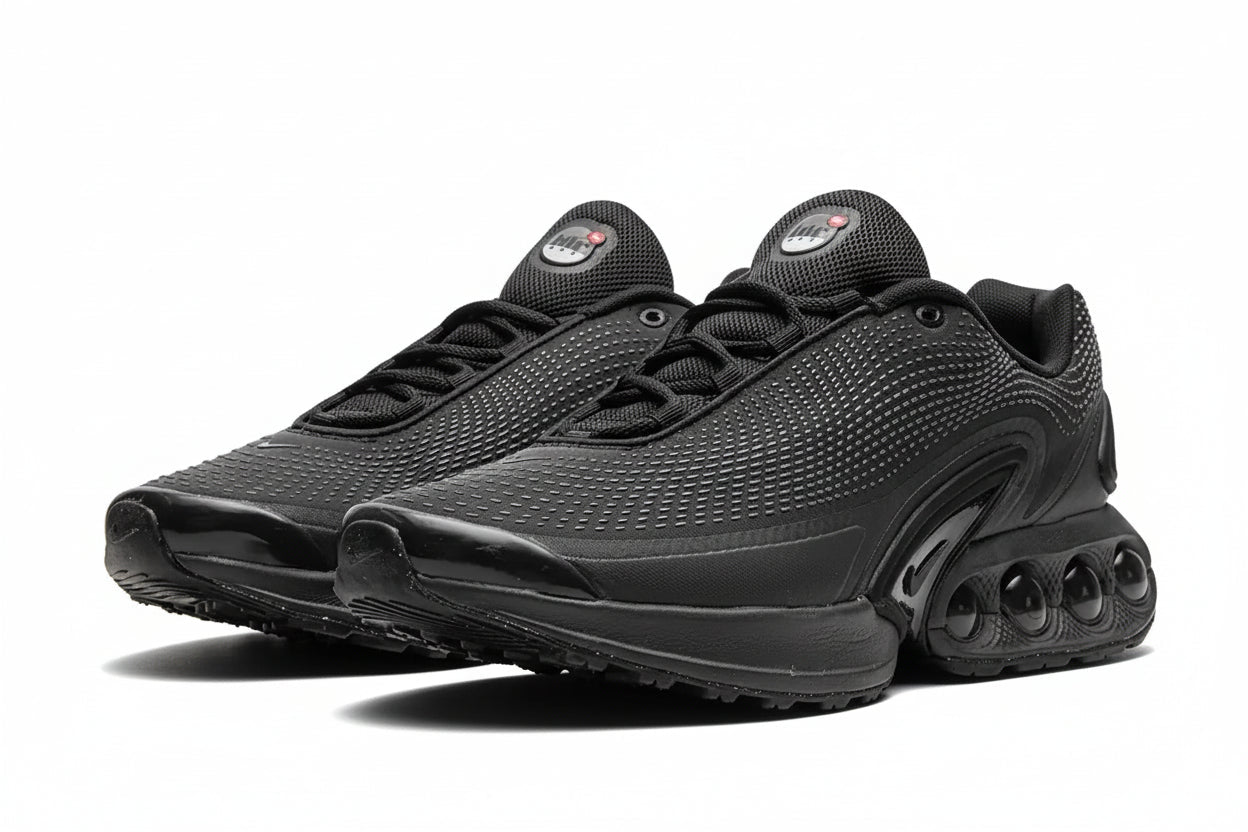 NIKE AIRMAX DN BLACK