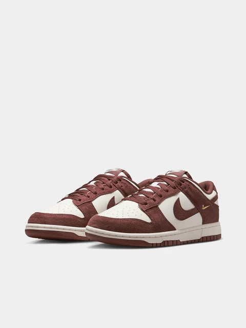 Nike Low Dunk brown